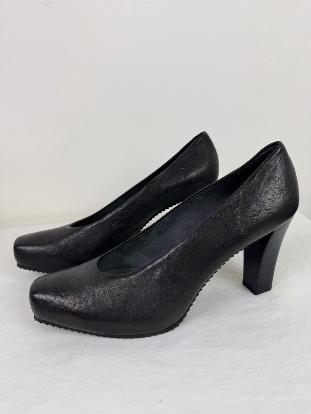 Stuart Weitzman Black Leather Pumps